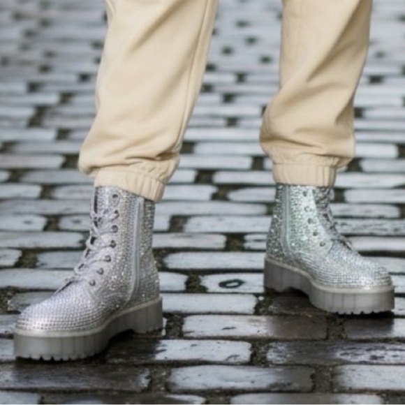 STEVE MADDEN Dynamite Rhinestone Silver Glitter Platform Lug Sole Combat Boots - Picture 13 of 17